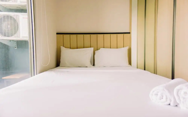 Comfort and Modern Look 2BR at Springwood Residence Tangerang Apartment – Guest Rooms – Tangerang