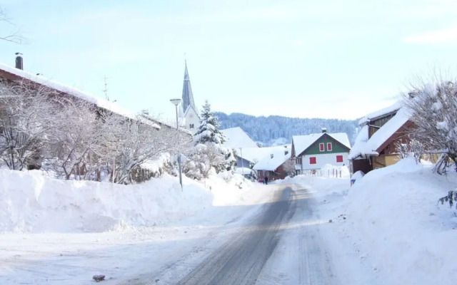 Haus Nett Modern Retreat