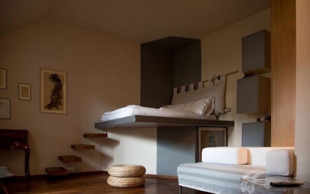 Charming Studio