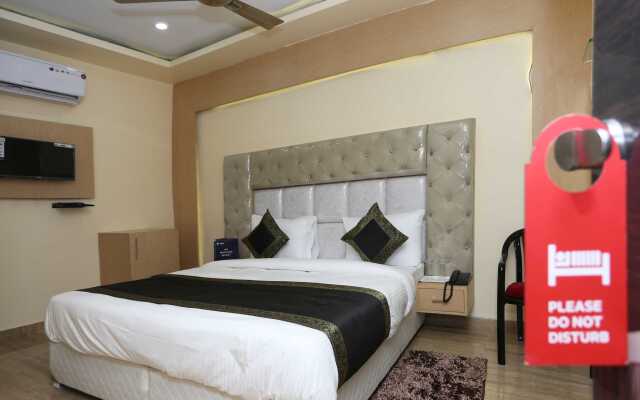 OYO 15530 Hotel G S Residency