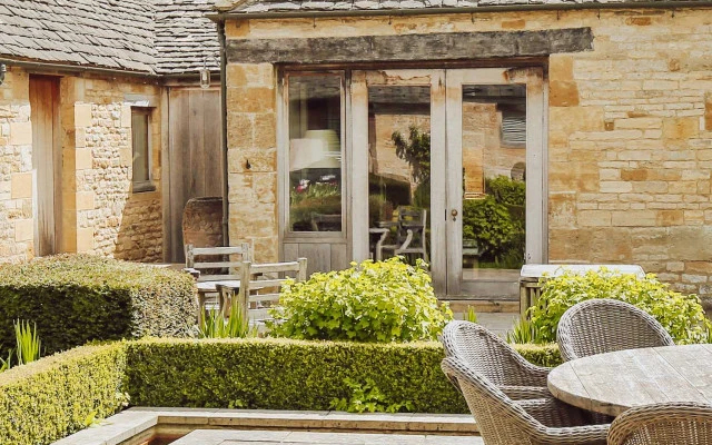 Temple Guiting Manor & Barns