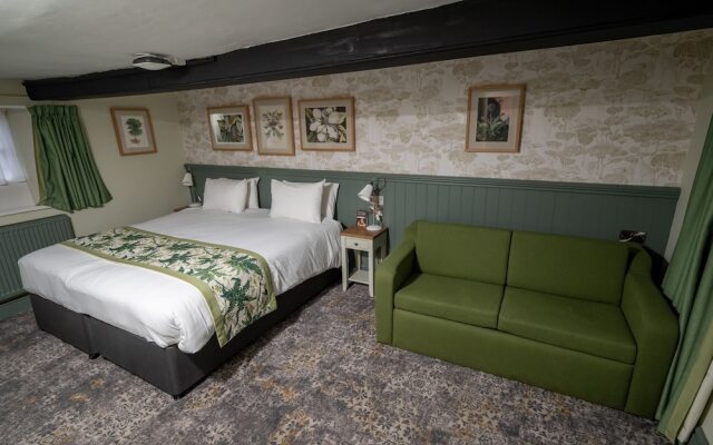 Rockingham Arms by Greene King Inns