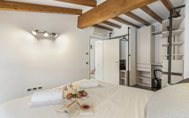 Riva's Rooftop Retreat