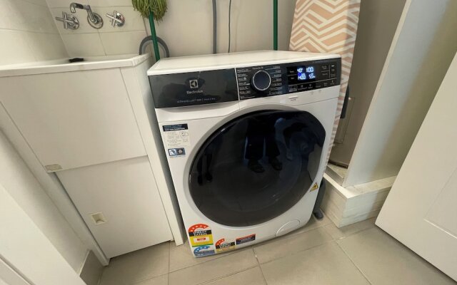 Tropical Luxe Apartment