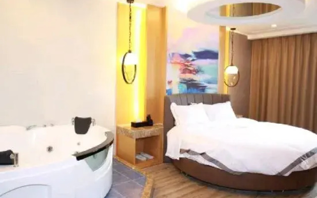 Qingmu Select Hotel (Xuancheng Langxi Jinmao Building)