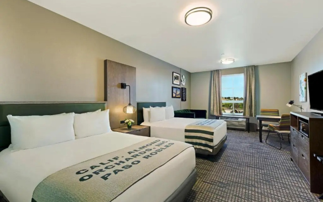 Oxford Suites Paso Robles