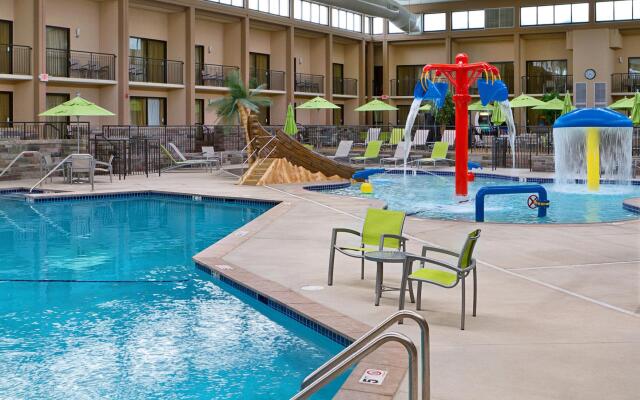 Best Western Plus Bloomington Hotel