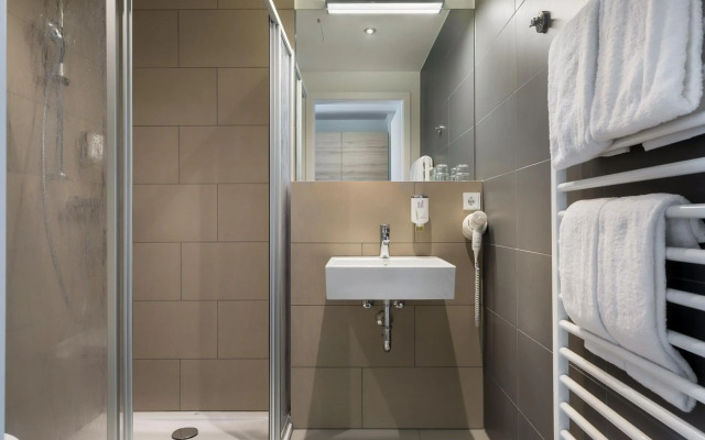 Signature East Hotel Apartment
