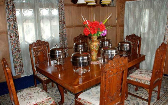 Kohimaran Group Of Houseboats