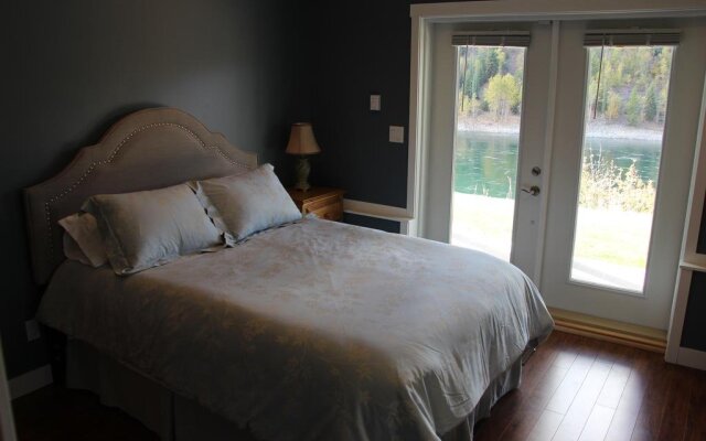 The River Haus Bed and Breakfast