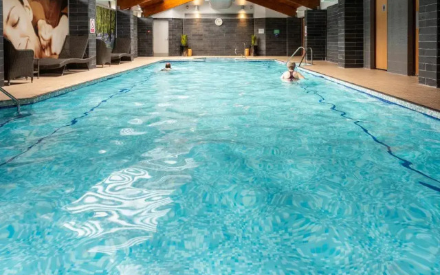 Burleigh Court Hotel