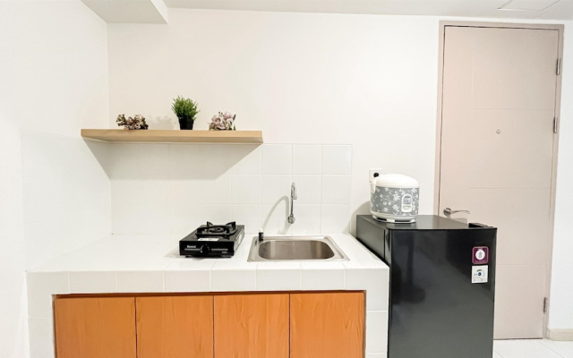 Modern 2Br Apartment Near Tokyo Hub At Tokyo Riverside Pik 2 – Kitchen – Jakarta