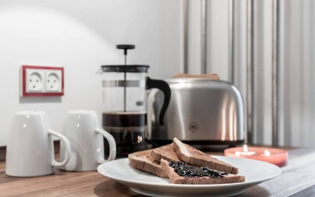 ★Apt. Centrum of CPH, 50M to Metro, w. Balcony!★