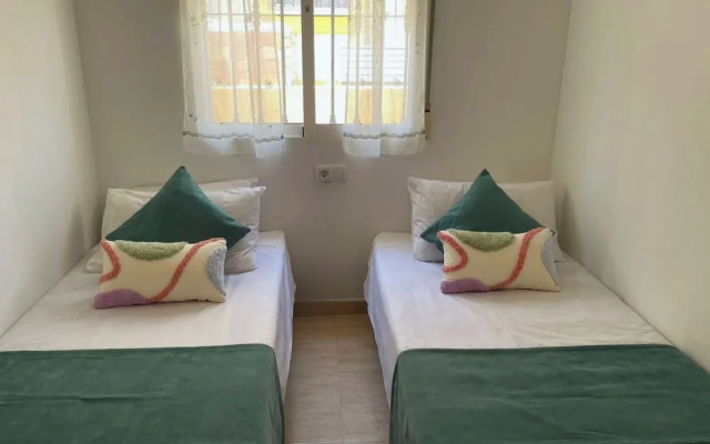 Modern Escape, Shared Pool, Private Terrace