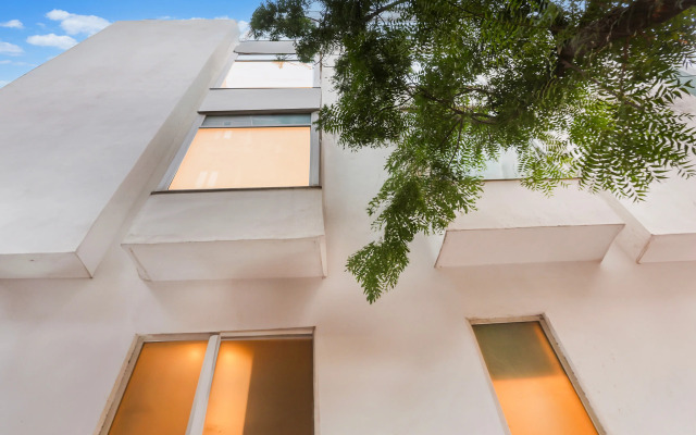 Super Townhouse Chhatarpur Near Metro Park