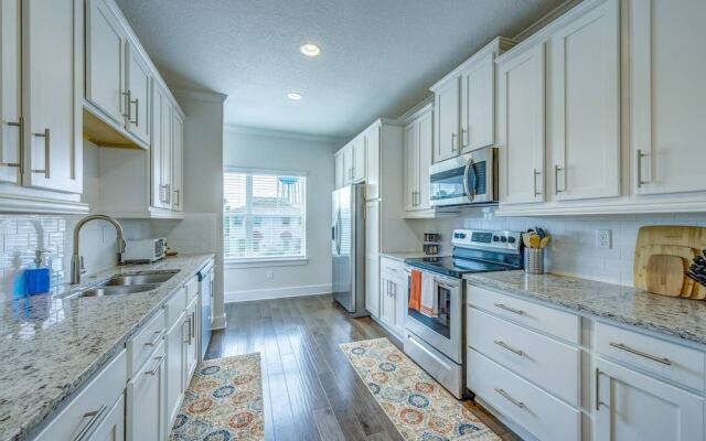 Beach Escape Four - Luxury Townhome