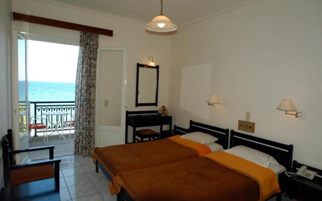 Chryssi Akti & Paradise Beach