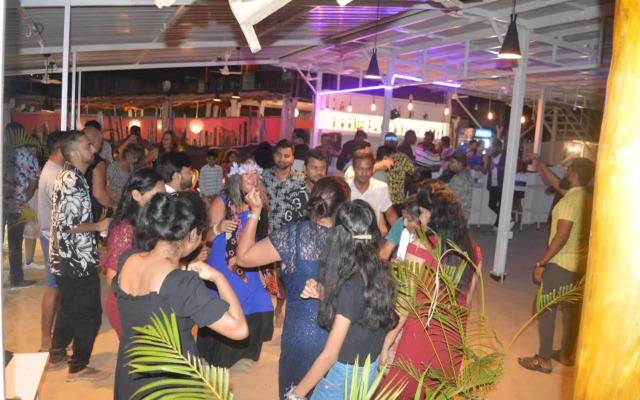 Funtastic Beach Huts Patnem