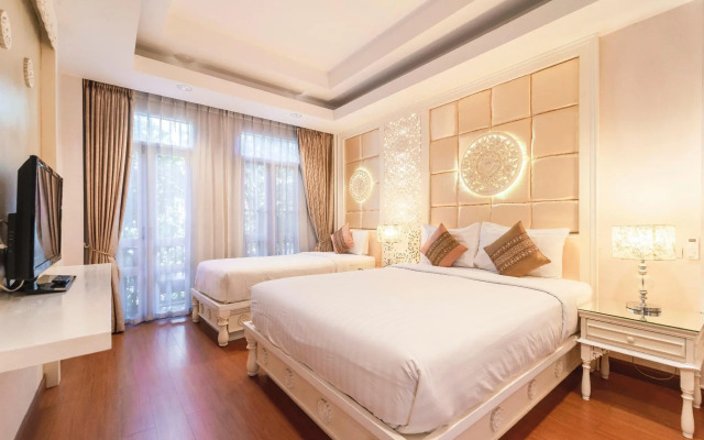 Ratchiangsaen Flora House