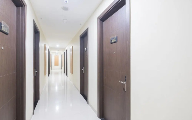 Capital O 454 Raising Hotel