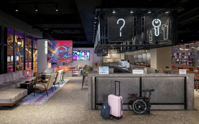 Moxy Suzhou City Centre