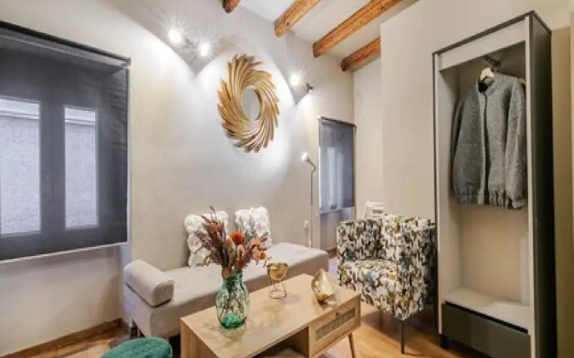 VENETIAN WELL HOUSE by LOC HOSPITALITY