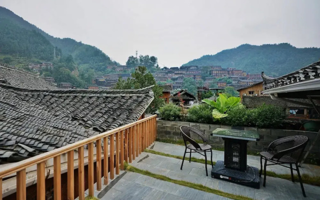 Yuexijiang Boutique Holiday Hotel