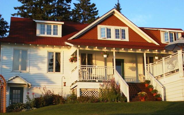 Pow-Wow-Point Lodge