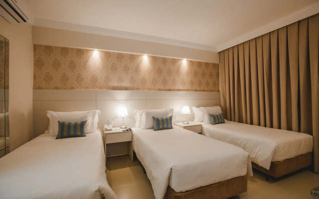 Golden Lis Hotel Boutique