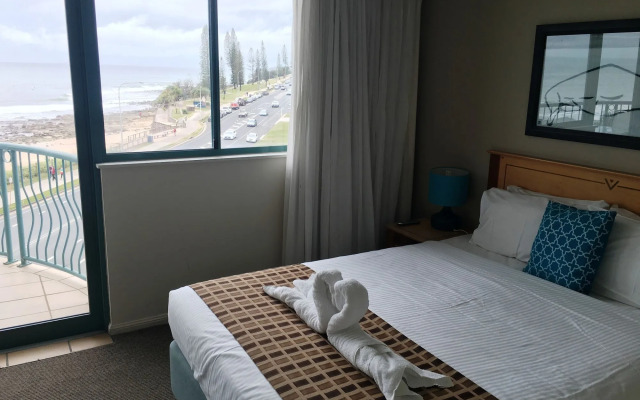 Grand Palais Boolarong Beachside Resort