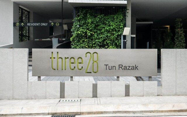 Three28 Tun Razak by Widebed