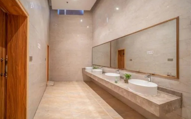 Lingshan Xi Orange Litchi Hotel