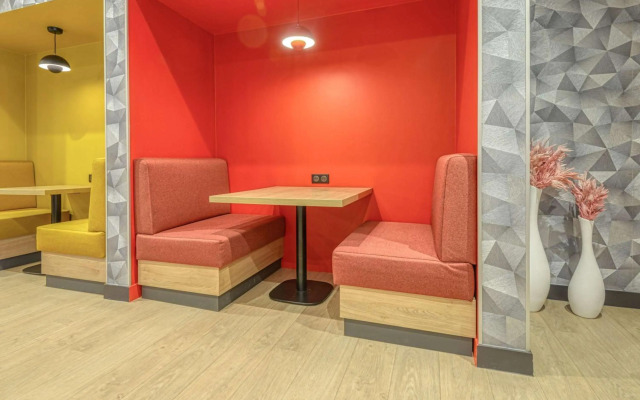 ibis Cholet