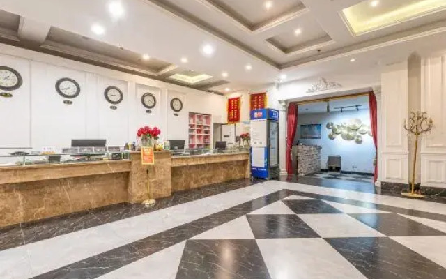 Tasteful Castle(Zaozhuang high speed railway station)