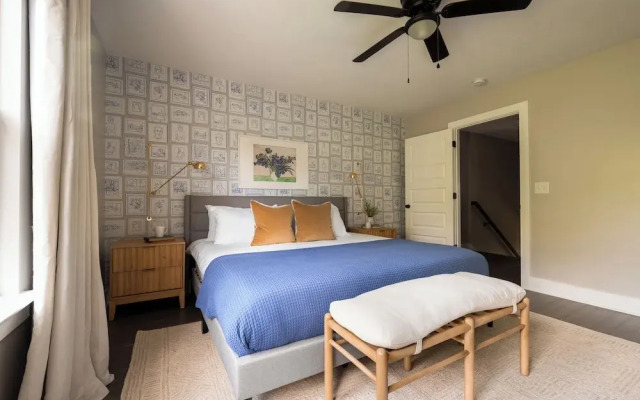 Cherokee by AvantStay – Contemporary Design in a Prime Location