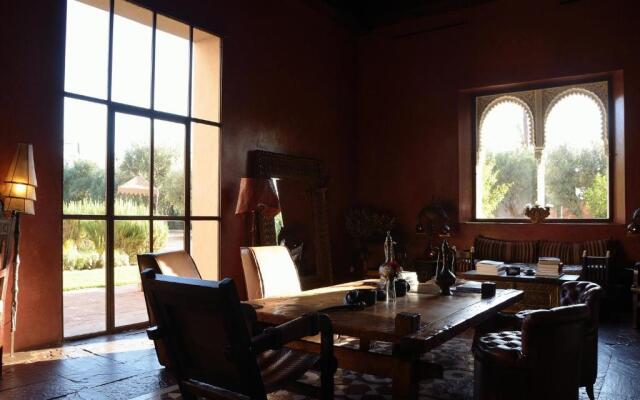 Ksar Char-Bagh