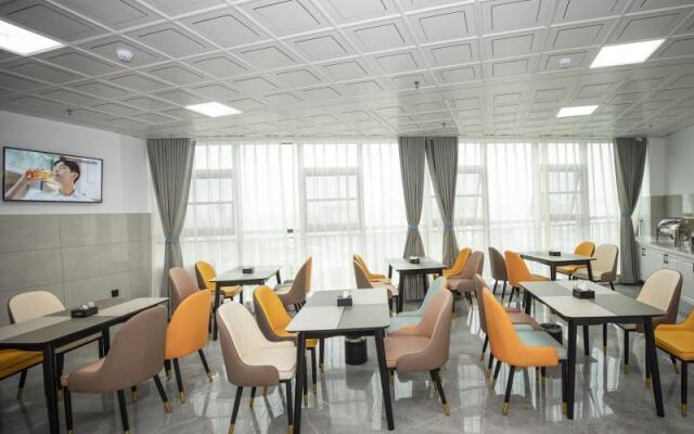 Shell Fuyang City Linquan County Qianjin Road Teng