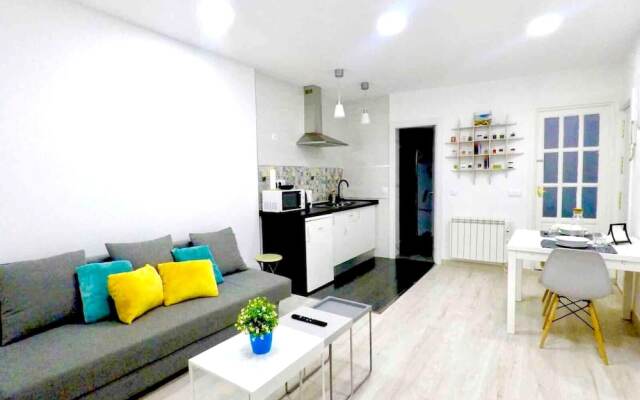 Apartment with One Bedroom in Madrid, with Wifi