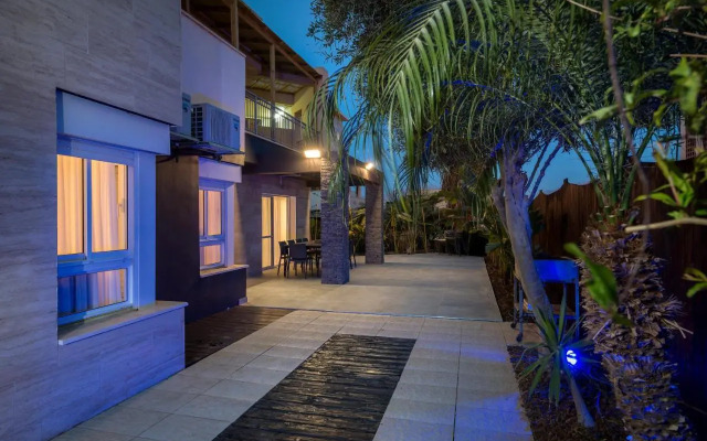 GEFFEN Luxury Apartments