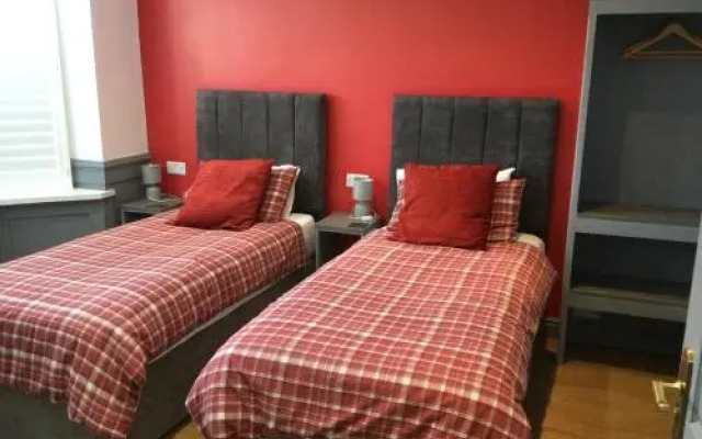 Gateway Lodge