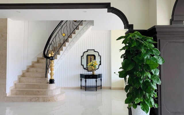 Saocharm Sài Gòn Hotel