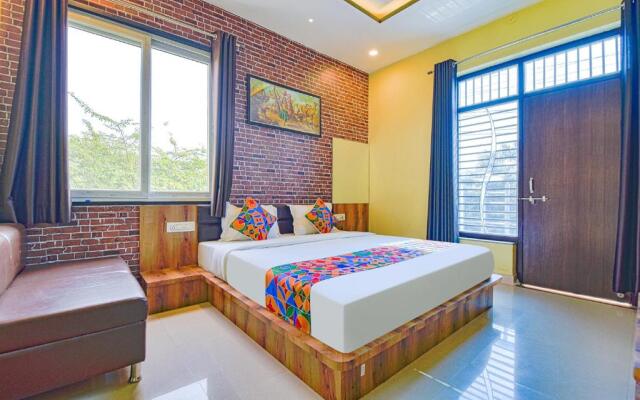 OYO Townhouse 802 Hotel Lotus