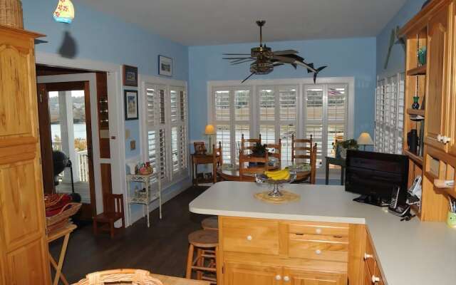 Flounder Inn - 4 Br Home
