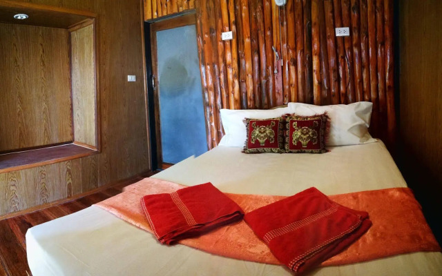 Raya Resort