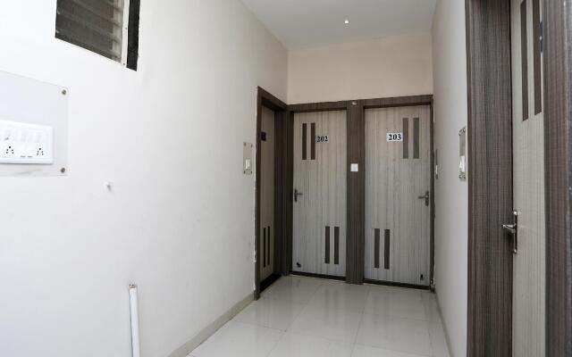 Oyo 27981 Hotel Visawa