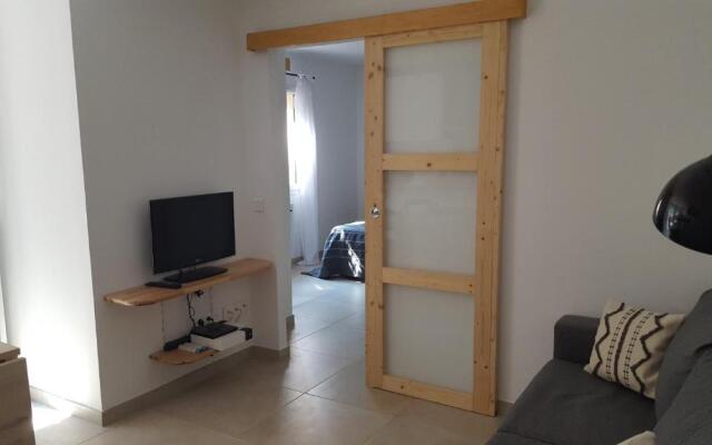 Appartement T2 neuf dans villa avec piscine