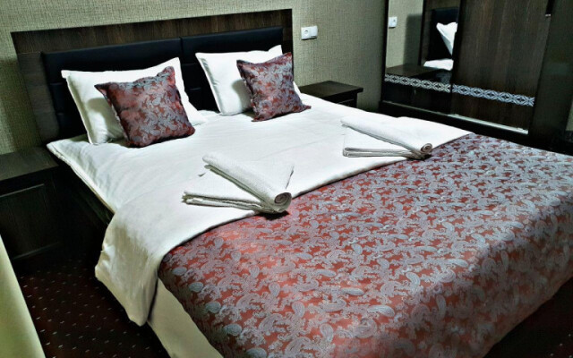 Status Guest house