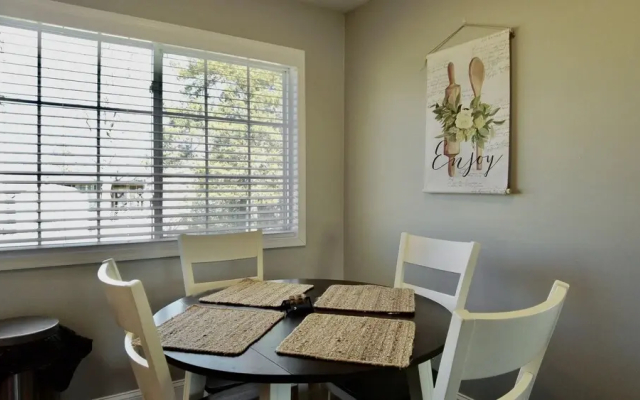 Townhome-colonial B