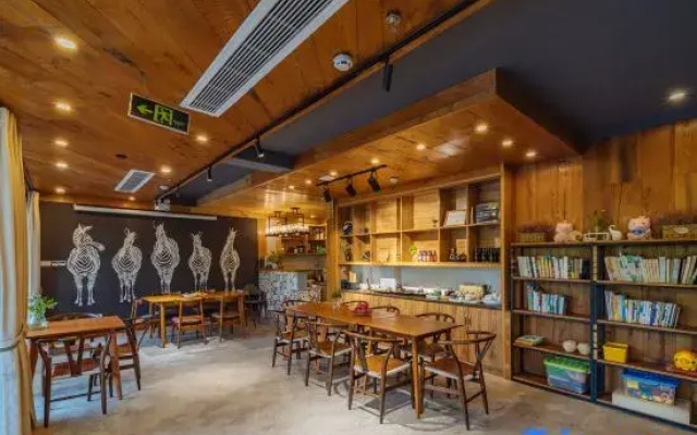 Jingting Hotel