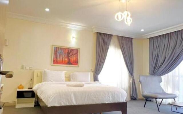 6bedroom Appartment